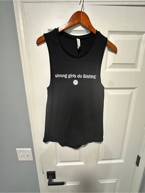 Pure Barre Black Sleeveless Graphic Tank - 'strong girls do BARRE'